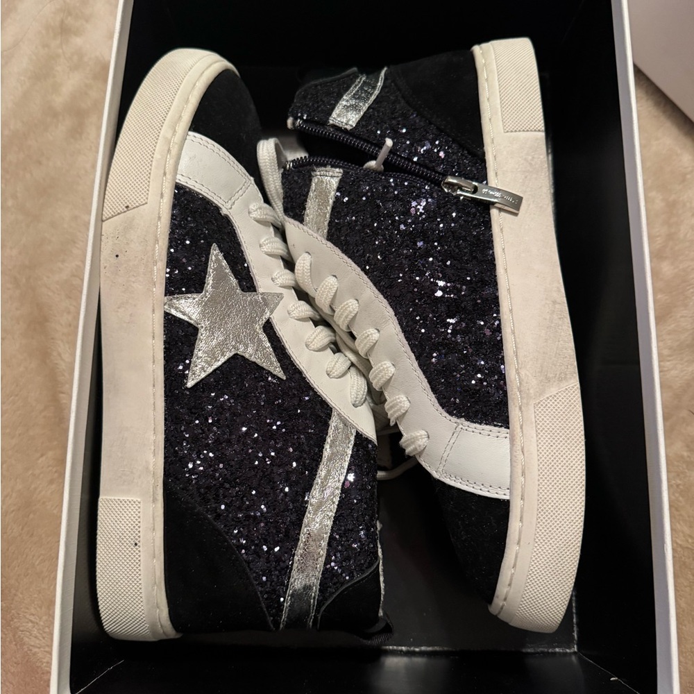 Stylish Black and Silver Women's Sneakers